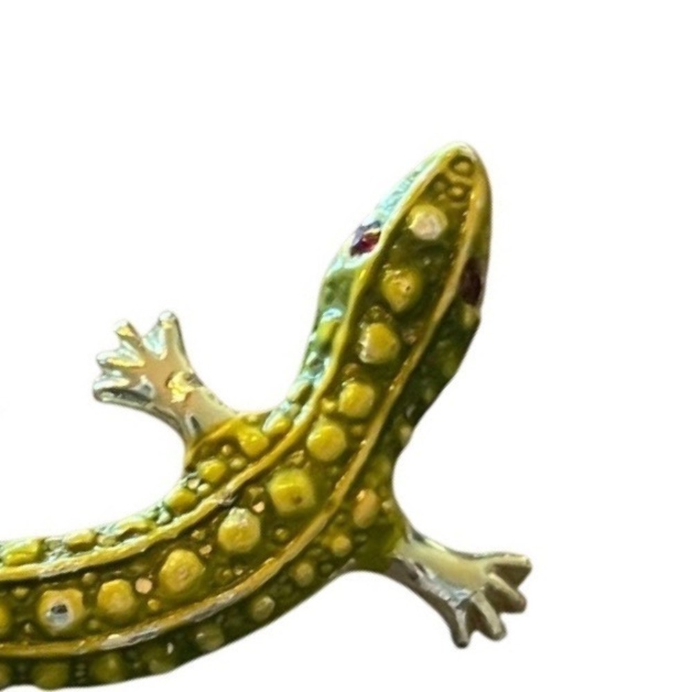 Lizard Reptile gecko Brooch Pin Green Yellow Enamel Crawler Jewelry Accessory